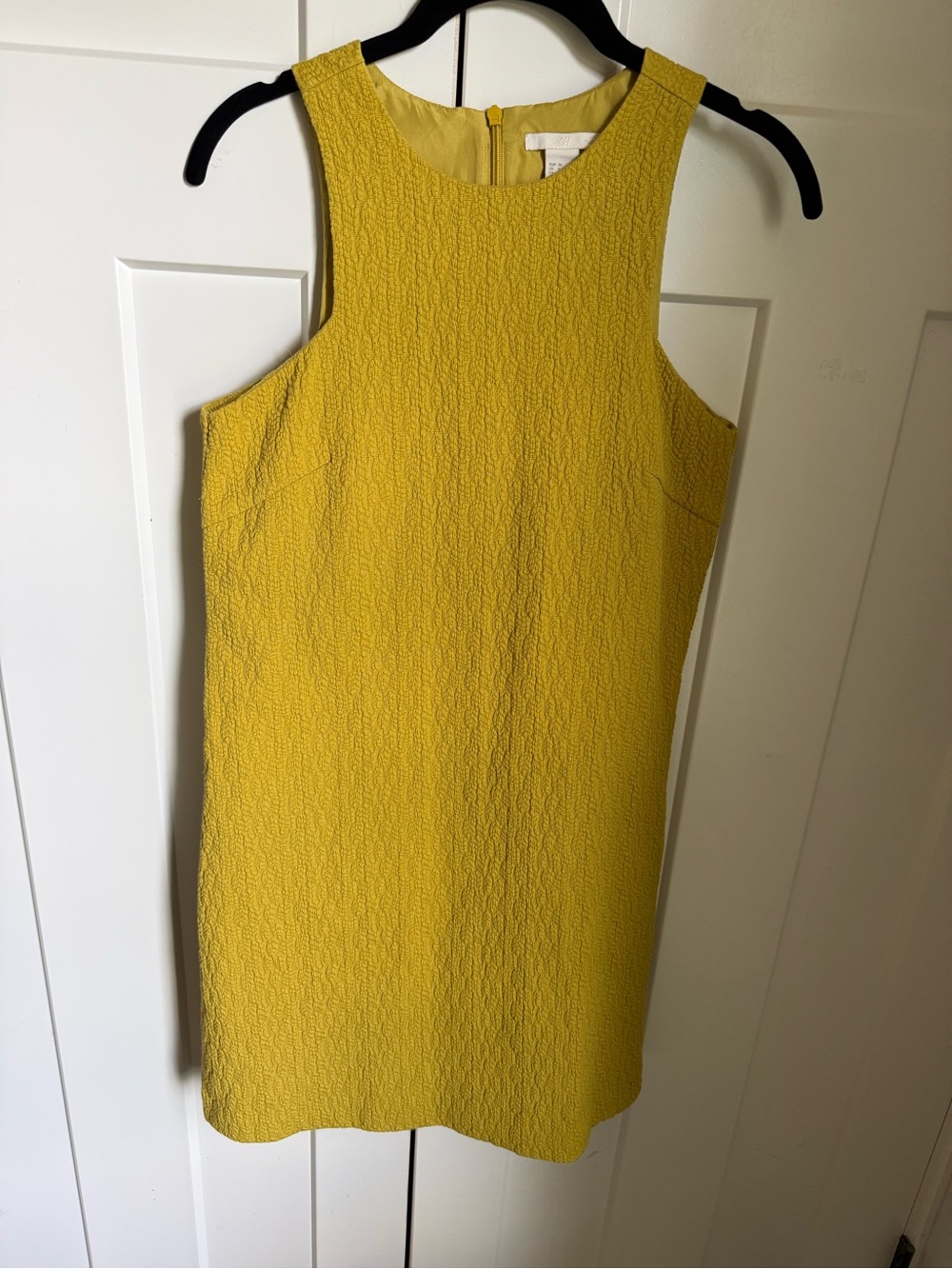 H&M Sleeveless Textured Shift Dress - Yellow size 6, like new.